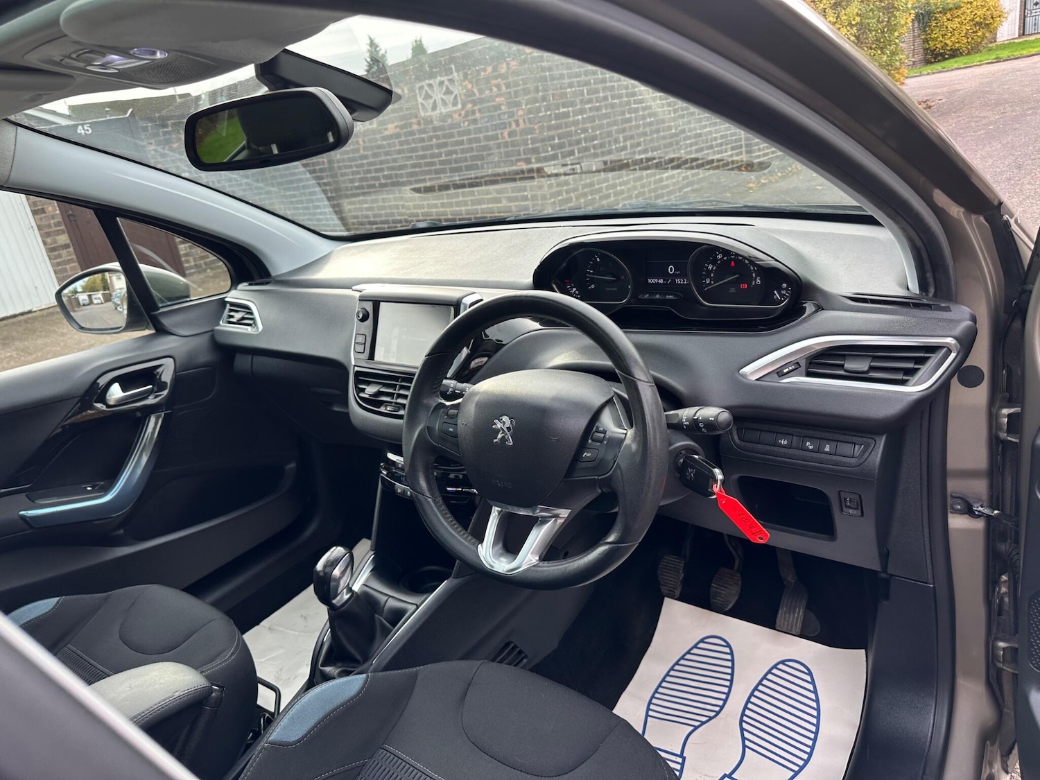 Used Peugeot 208 2013 for sale - 77157631: Photo 11