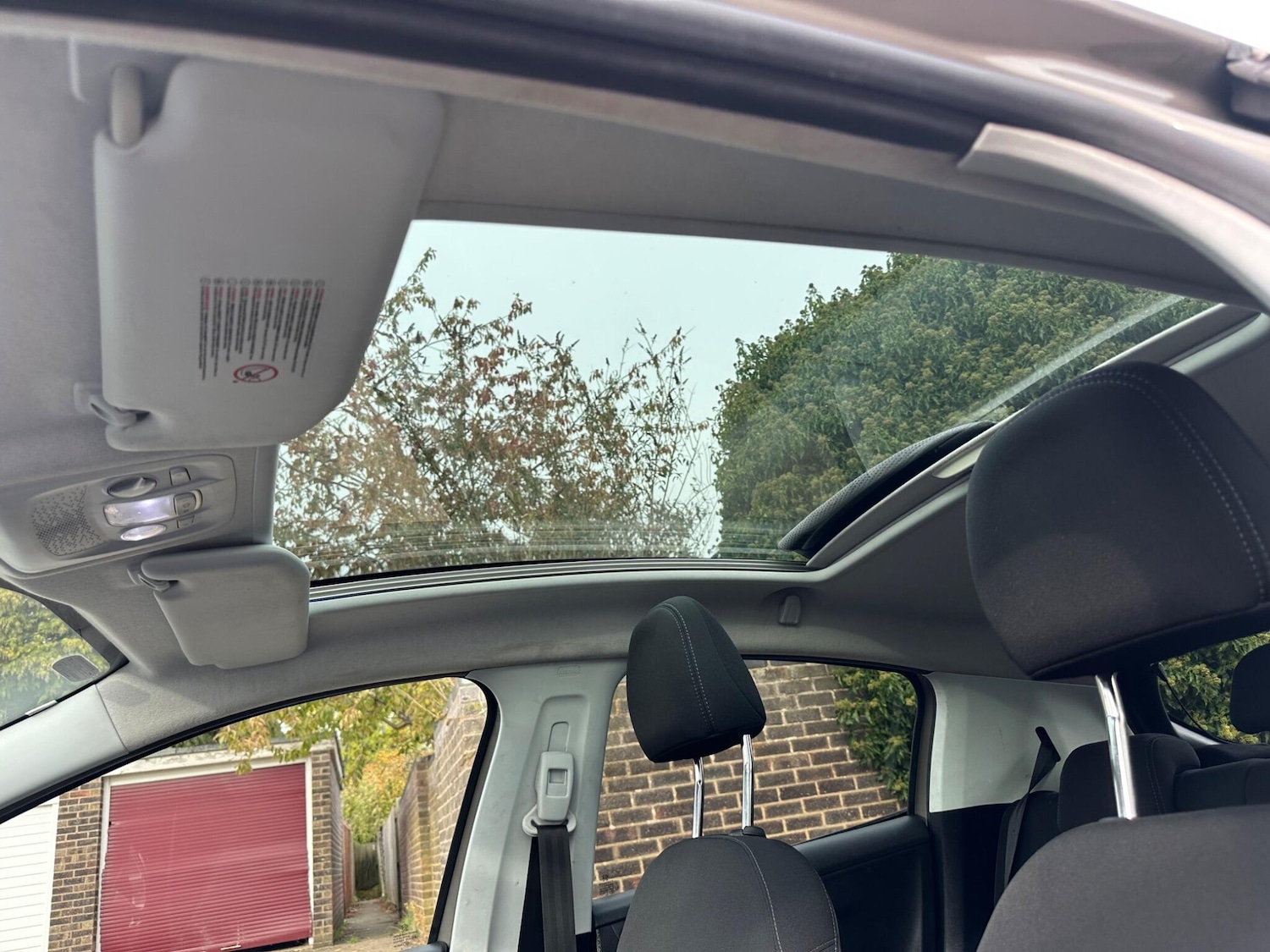 Used Peugeot 208 2013 for sale - 77157631: Photo 16