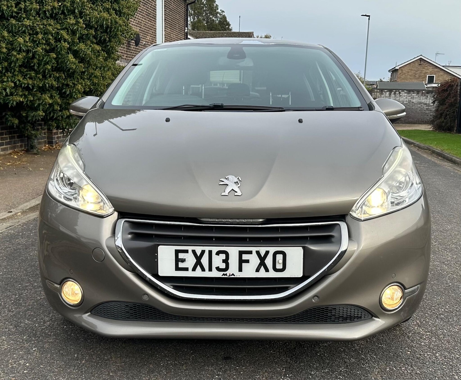 Used Peugeot 208 2013 for sale - 77157631: Photo 3