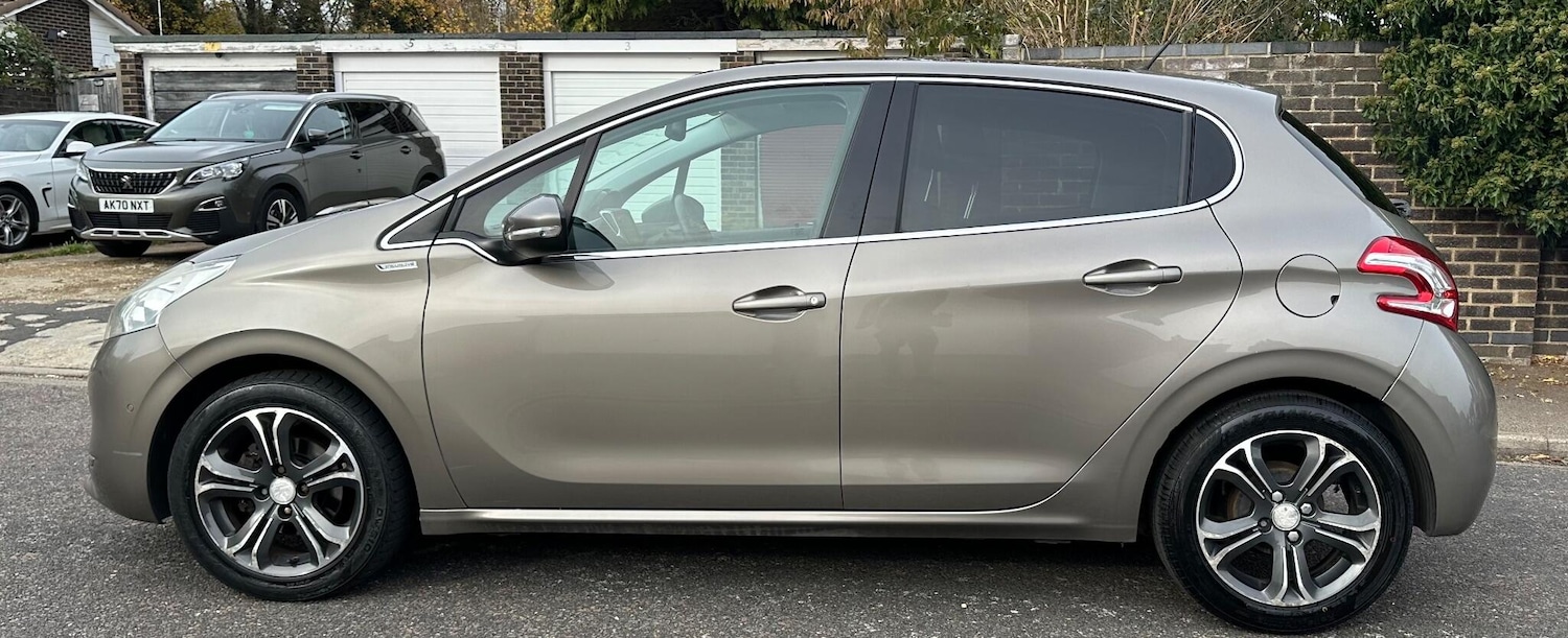 Used Peugeot 208 2013 for sale - 77157631: Photo 5