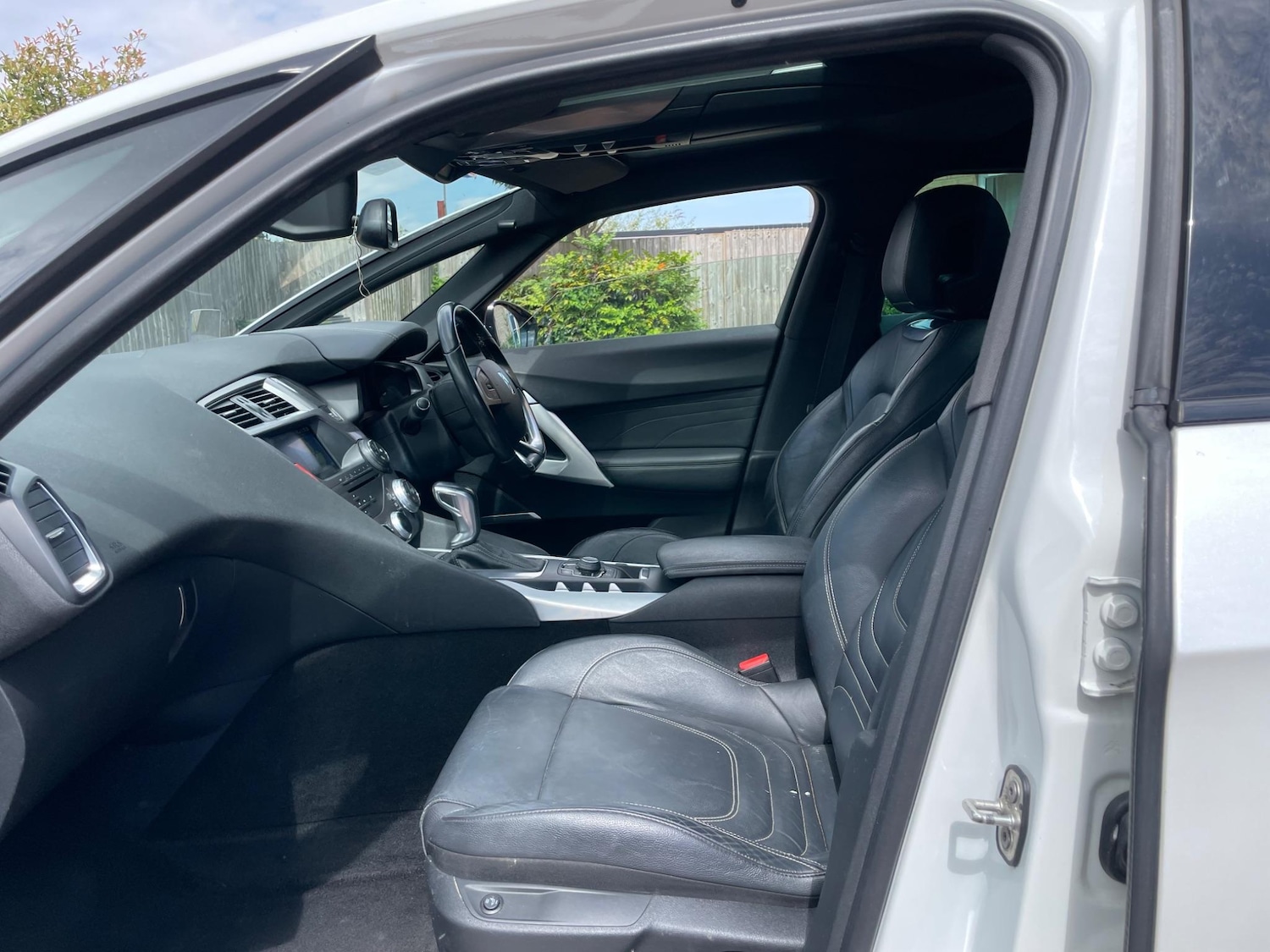 Used Citroen DS5 2014 for sale - 77157623: Photo 21