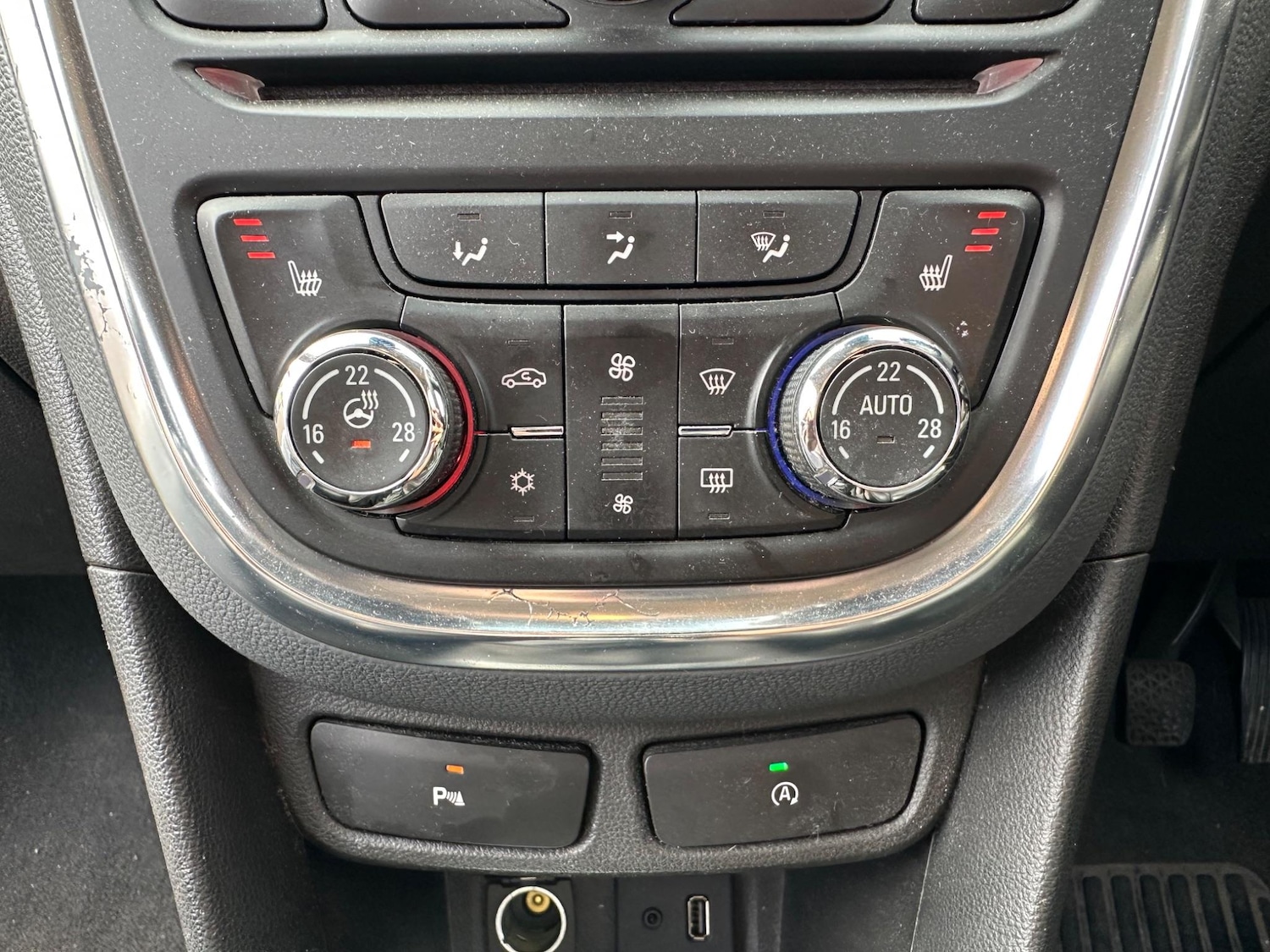 Used Vauxhall Mokka 2015 for sale - 77157600: Photo 21