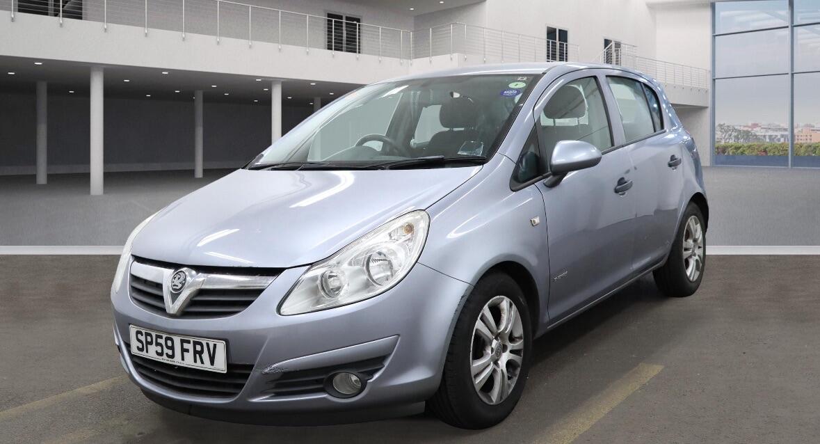 Used Vauxhall Corsa 2010 for sale - 77157635: Photo 2