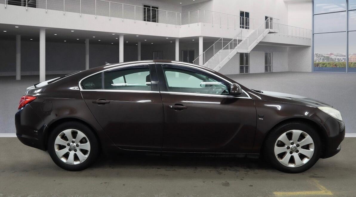 Used Vauxhall Insignia 2012 for sale - 77157632: Photo 9