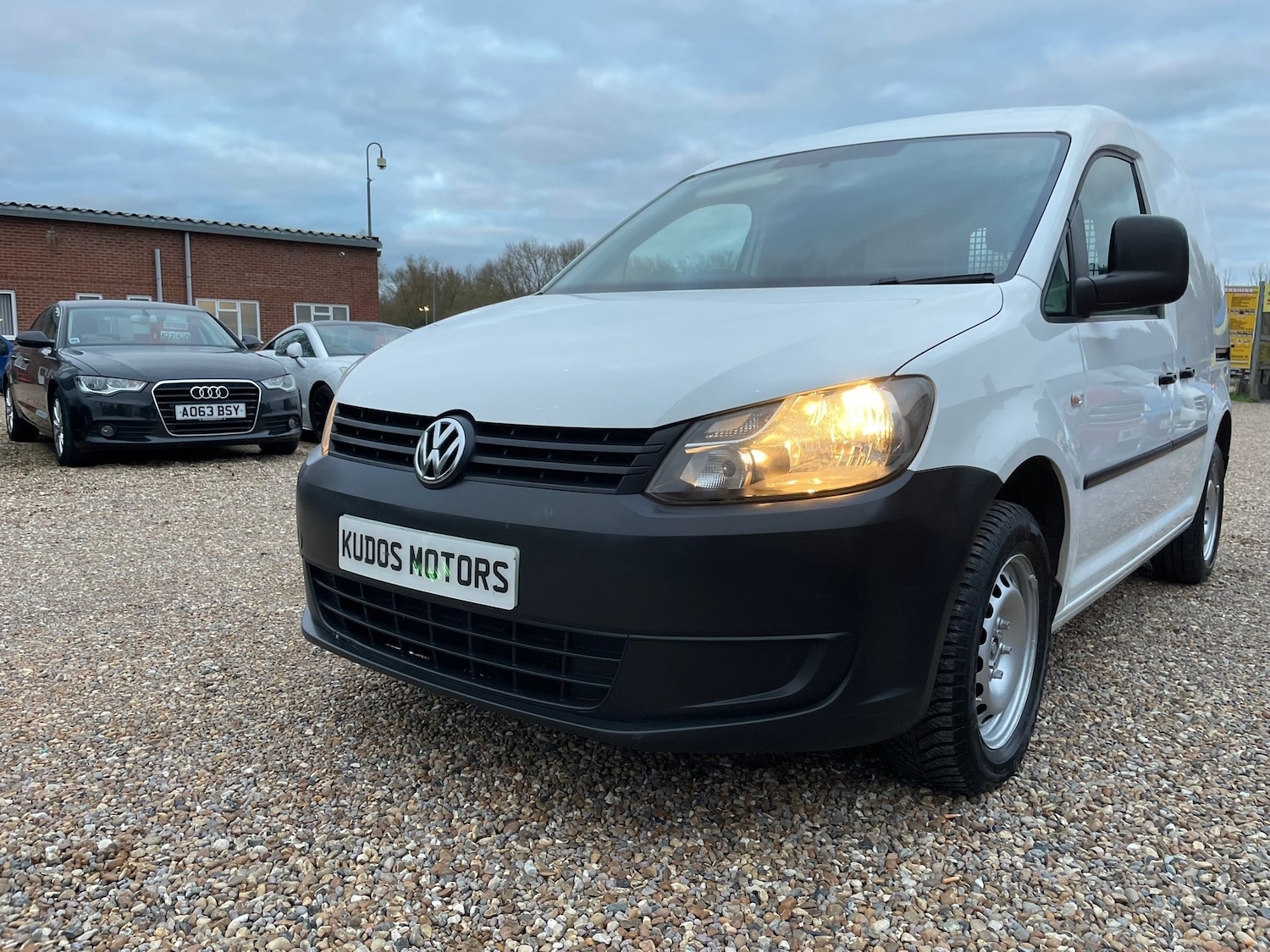Used Volkswagen Caddy 2011 for sale - 76595682: Photo 3