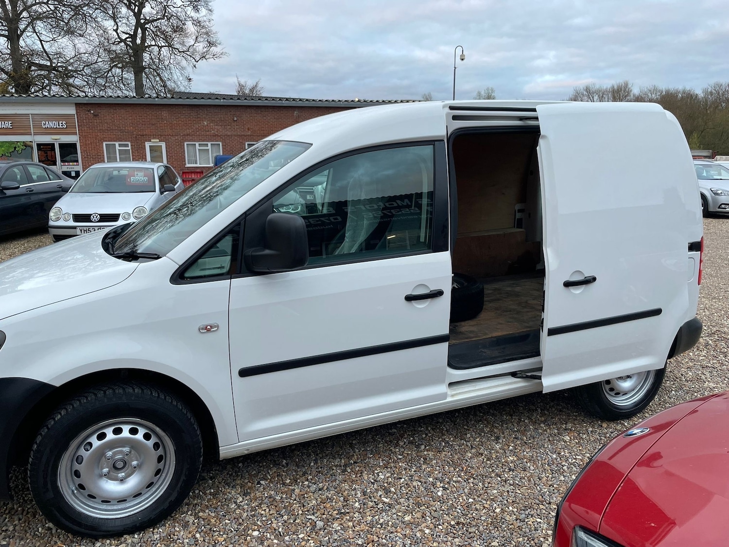 Used Volkswagen Caddy 2011 for sale - 76595682: Photo 7