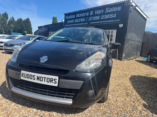 Used Renault Clio 2011 for sale - 75228591: Photo 2