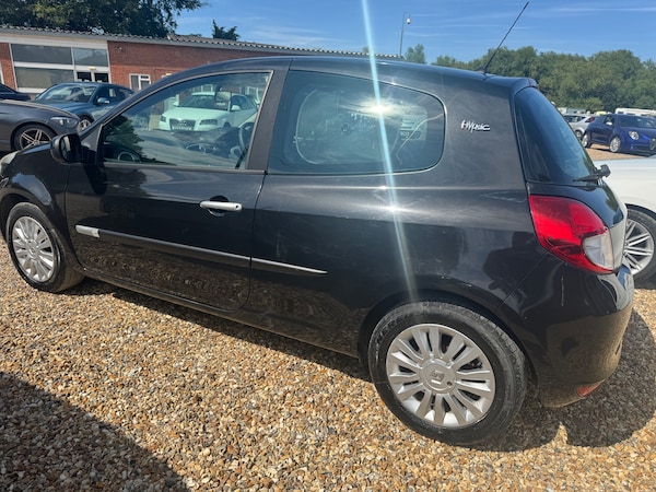 Used Renault Clio 2011 for sale - 75228591: Photo 8