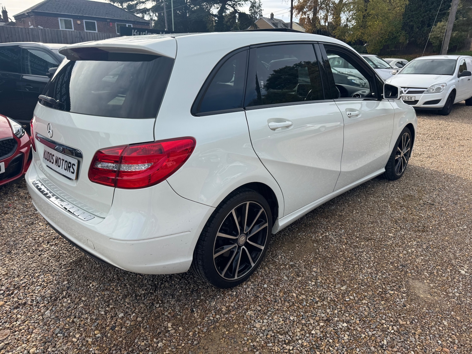 Used Mercedes-Benz B Class 2011 for sale - 76391948: Photo 7