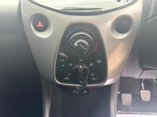Used Peugeot 108 2015 for sale - 74130204: Photo 24