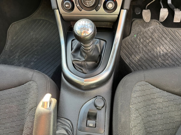 Used Peugeot 308 2010 for sale - 74593781: Photo 16