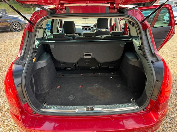 Used Peugeot 308 2010 for sale - 74593781: Photo 21