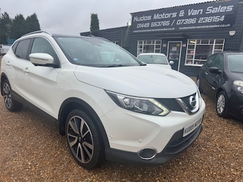 Used Nissan Qashqai 2014 for sale - 75349005: Photo