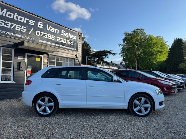 Used Audi A3 2010 for sale - 74152161: Photo 2