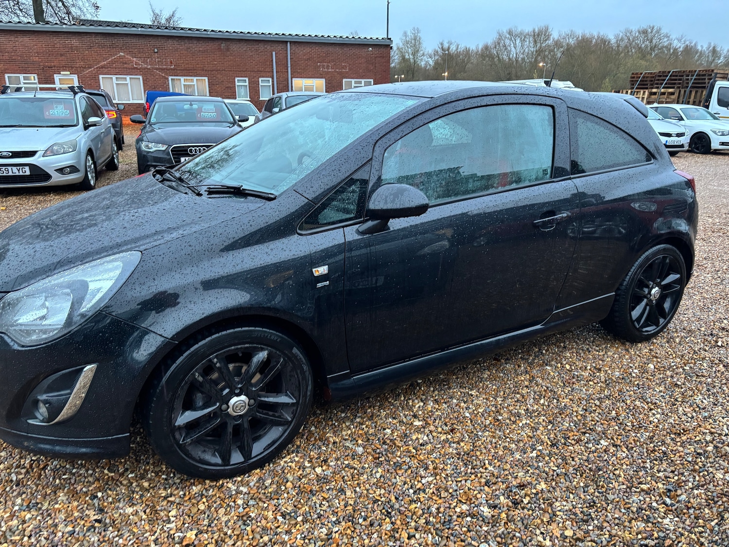 Used Vauxhall Corsa 2013 for sale - 76660198: Photo 3