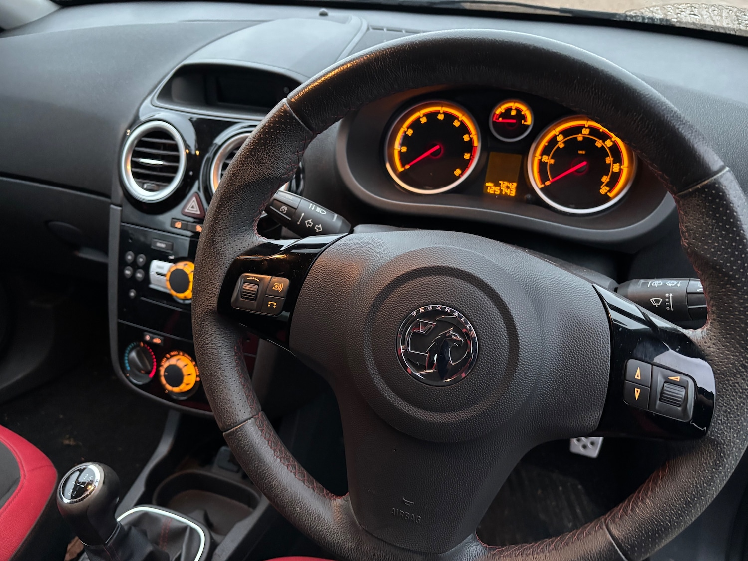 Used Vauxhall Corsa 2013 for sale - 76660198: Photo 9