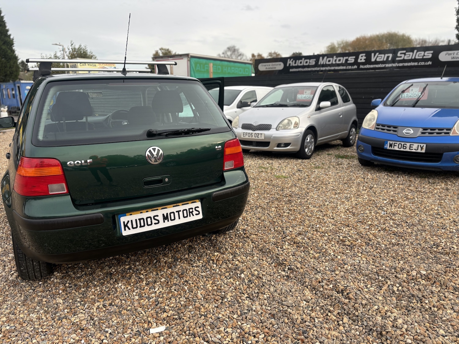 Used Volkswagen Golf 2003 for sale - 76495761: Photo 2