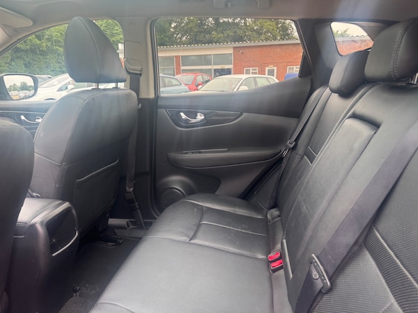 Used Nissan Qashqai 2015 for sale - 75567827: Photo 13