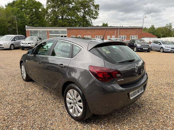 Used Vauxhall Astra 2011 for sale - 74356726: Photo 5