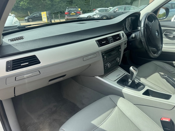Used BMW 3 Series 2011 for sale - 75482879: Photo 13