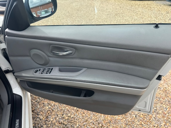Used BMW 3 Series 2011 for sale - 75482879: Photo 18