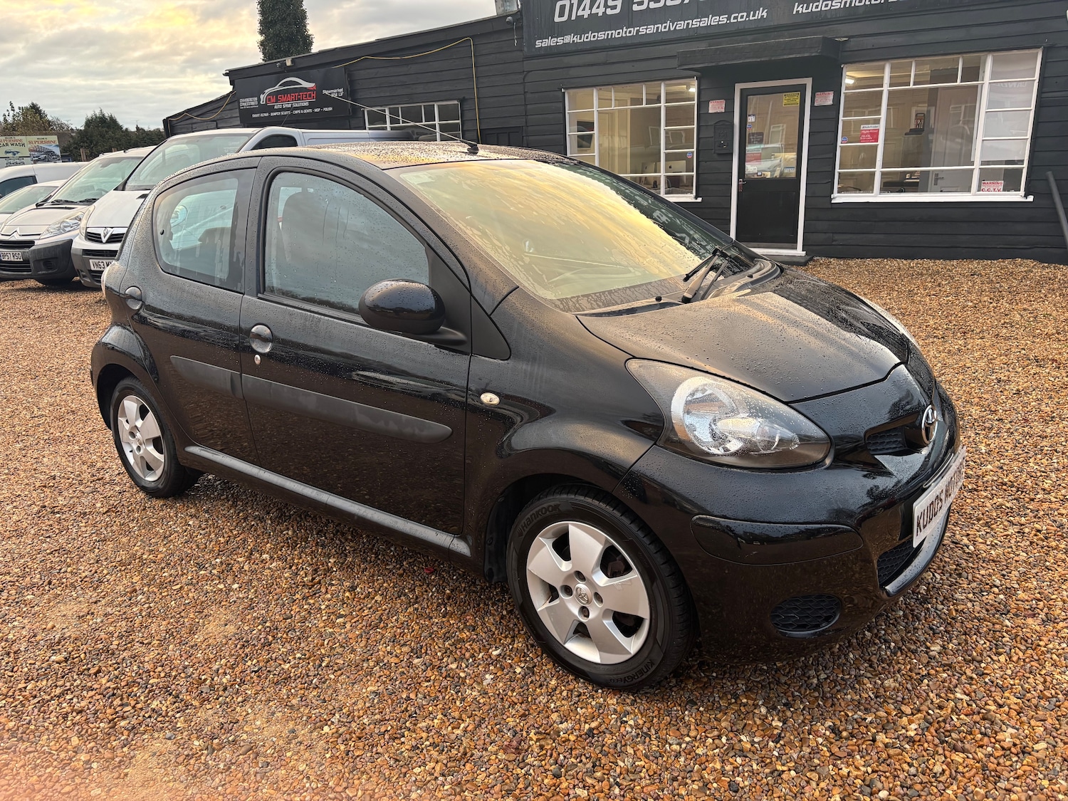 Used Toyota AYGO 2009 for sale - 76663114: Photo 2