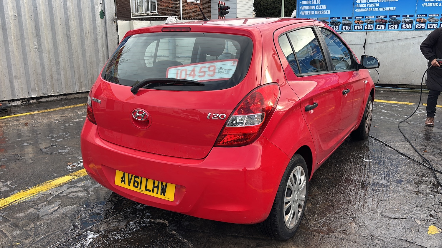 Used Hyundai i20 2011 for sale - 76660199: Photo 2