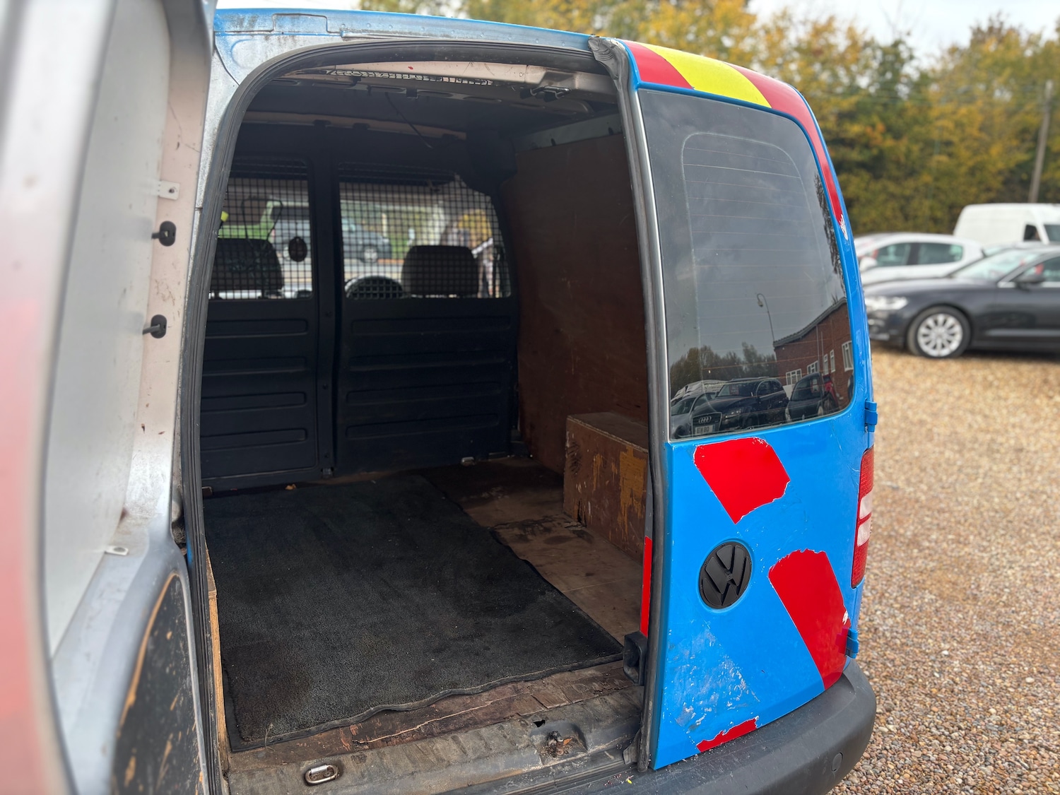 Used Volkswagen Caddy 2011 for sale - 76495769: Photo 6