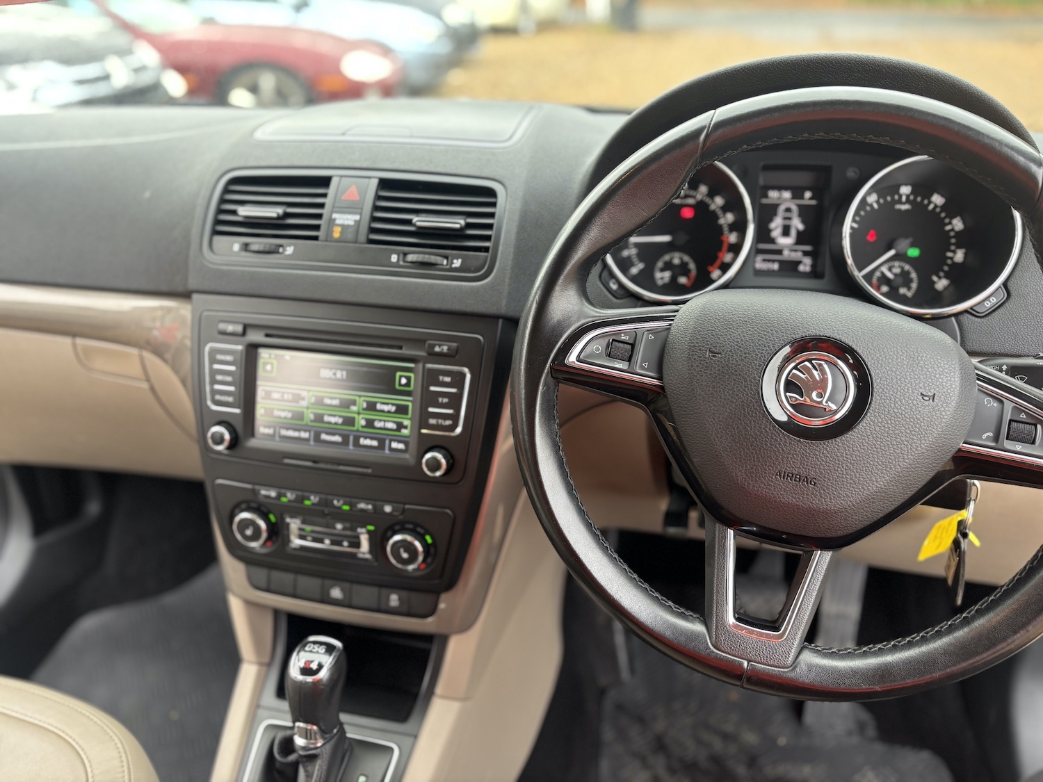 Used Skoda Yeti 2014 for sale - 76490936: Photo 6