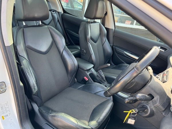Used Peugeot 308 2013 for sale - 74225222: Photo 10