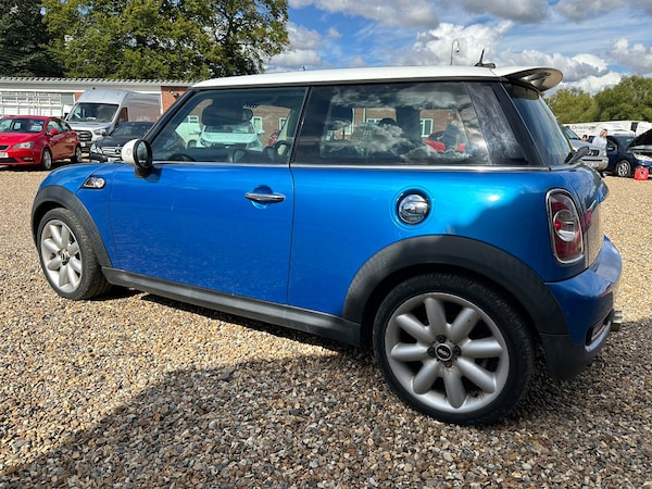 Used MINI Hatch 2010 for sale - 75489734: Photo 8