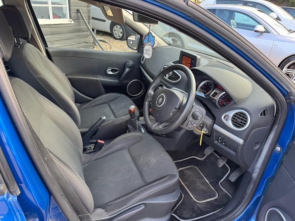 Used Renault Clio 2010 for sale - 75006356: Photo 6