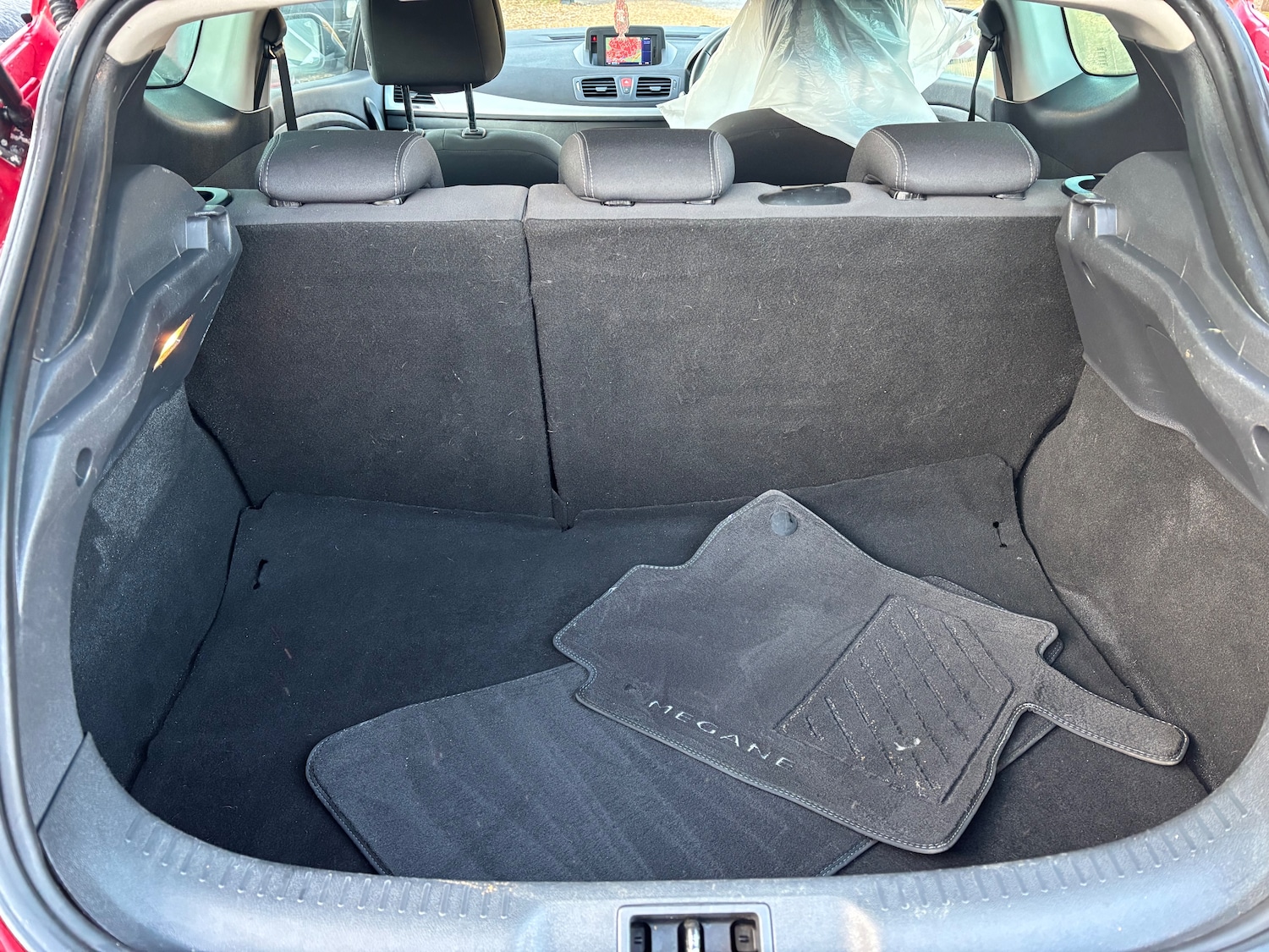 Used Renault Megane 2009 for sale - 76836549: Photo 11