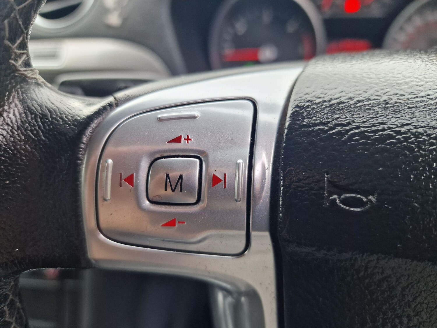 Used Ford Galaxy for sale - 77671080: Photo 32