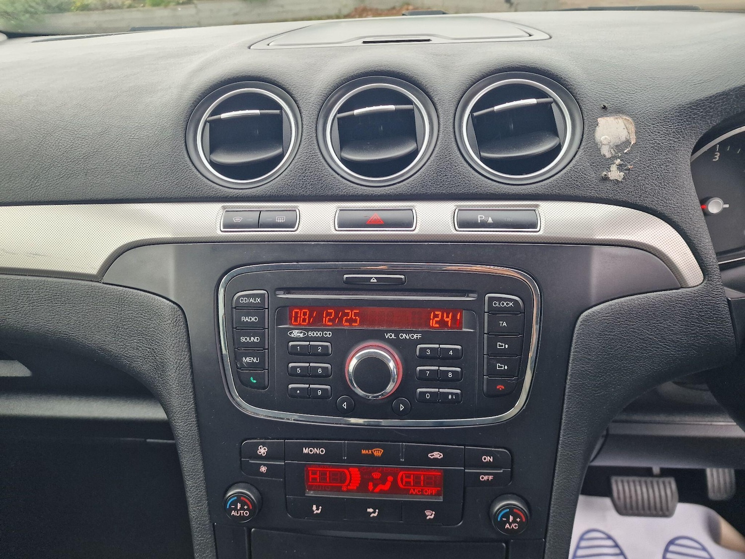 Used Ford Galaxy for sale - 77671080: Photo 33