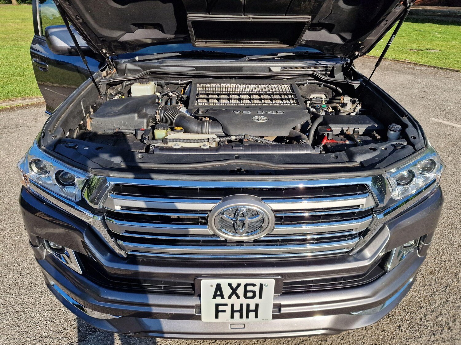 Used Toyota Land Cruiser 2011 for sale - 77671384: Photo 28