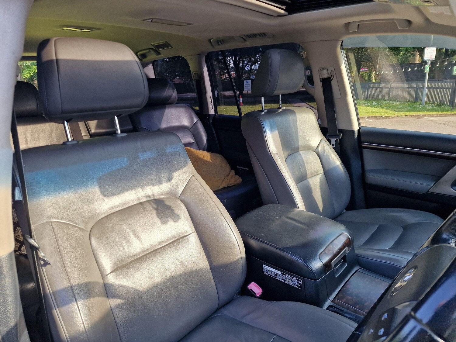 Used Toyota Land Cruiser 2011 for sale - 77671384: Photo 35