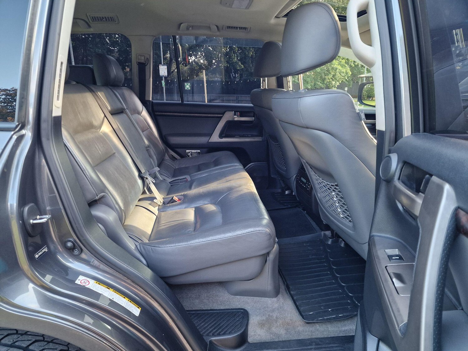 Used Toyota Land Cruiser 2011 for sale - 77671384: Photo 37