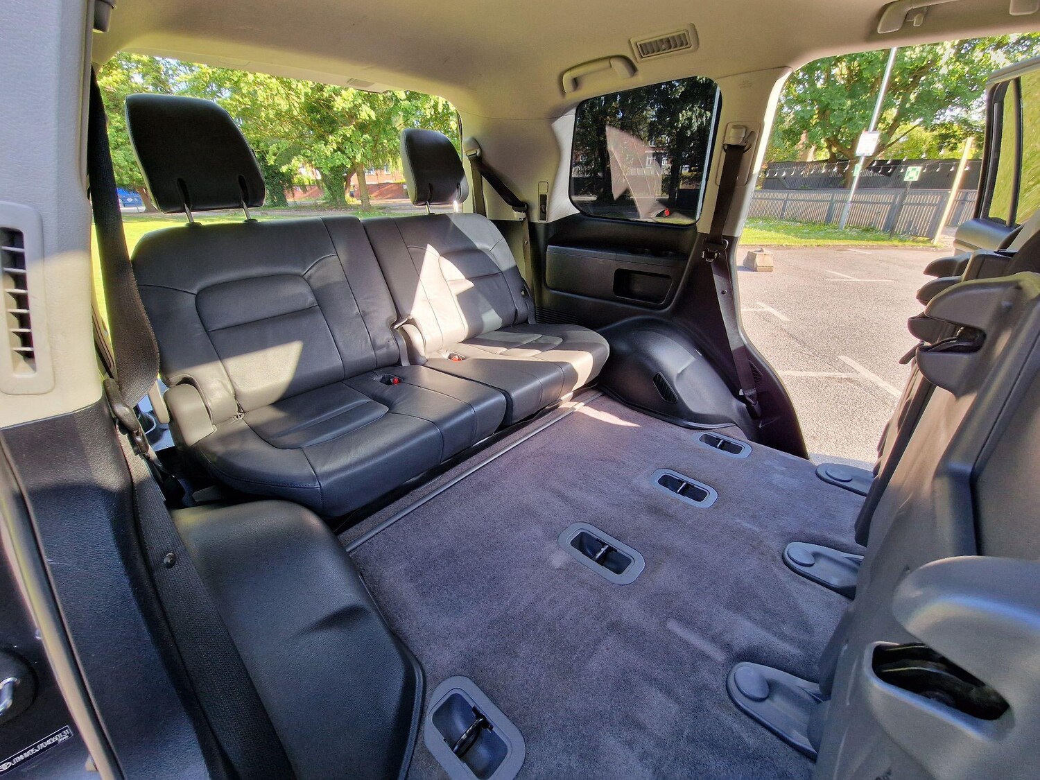 Used Toyota Land Cruiser 2011 for sale - 77671384: Photo 45