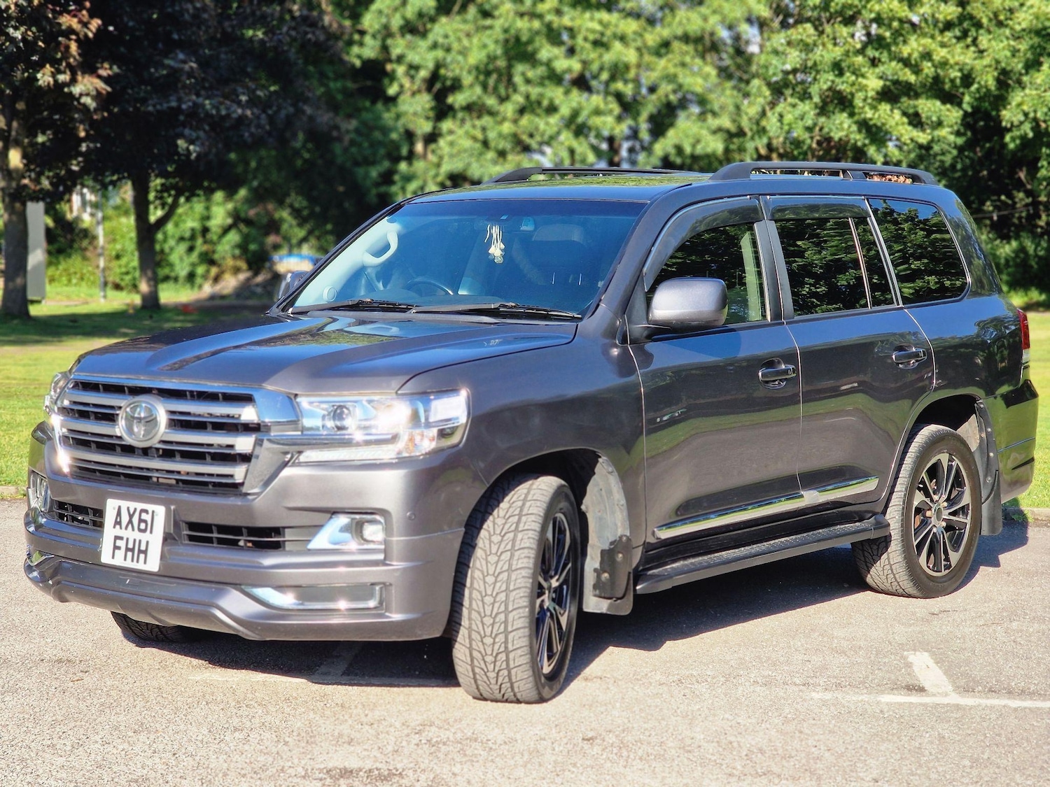 Used Toyota Land Cruiser 2011 for sale - 77671384: Photo 5