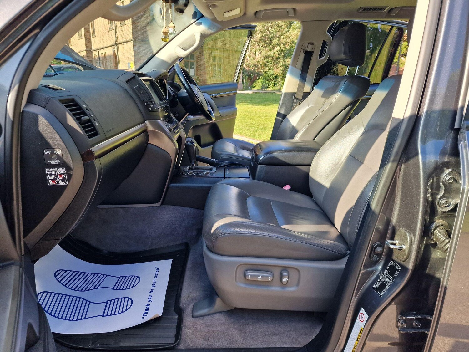 Used Toyota Land Cruiser 2011 for sale - 77671384: Photo 50