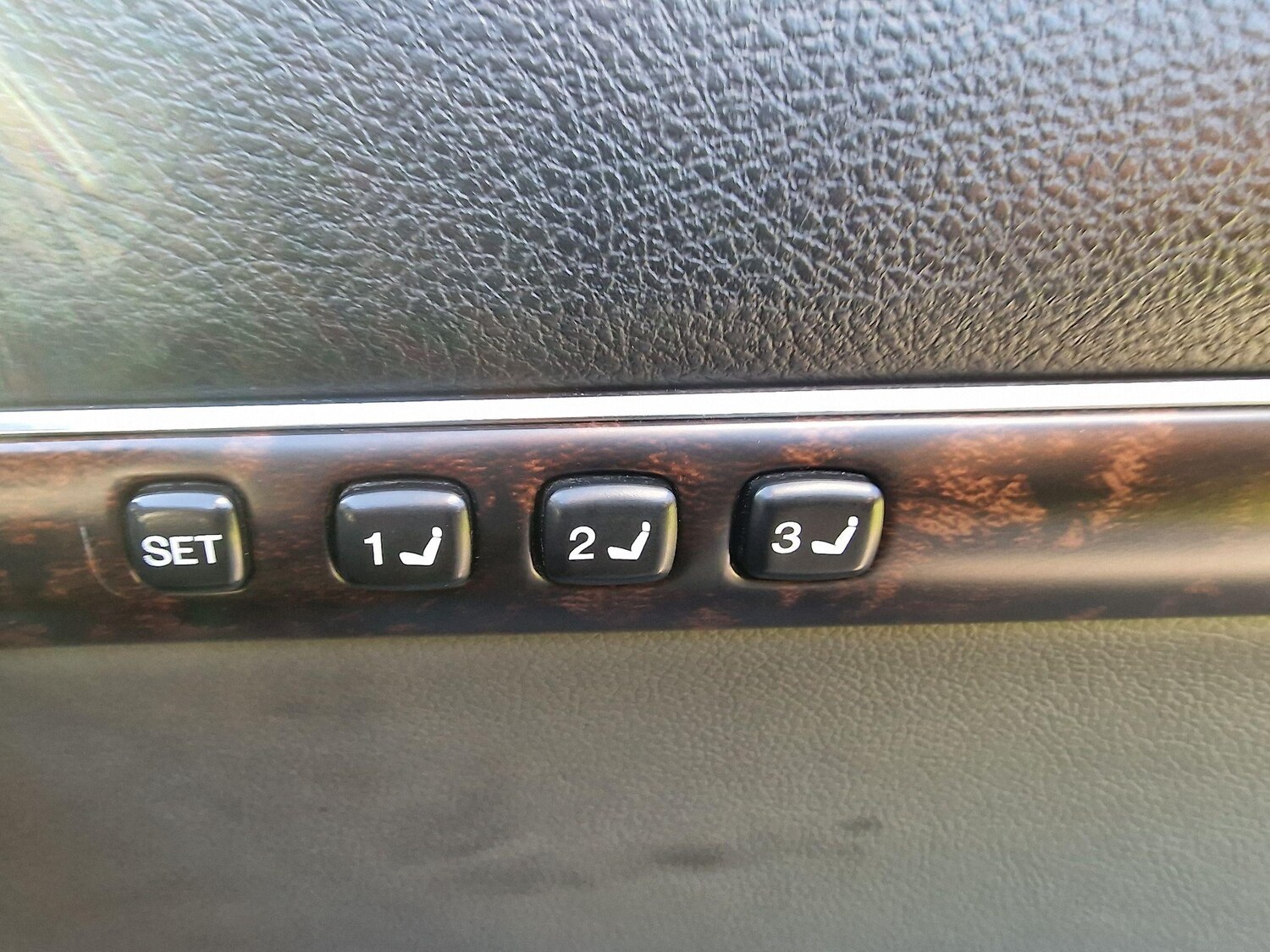 Used Toyota Land Cruiser 2011 for sale - 77671384: Photo 53