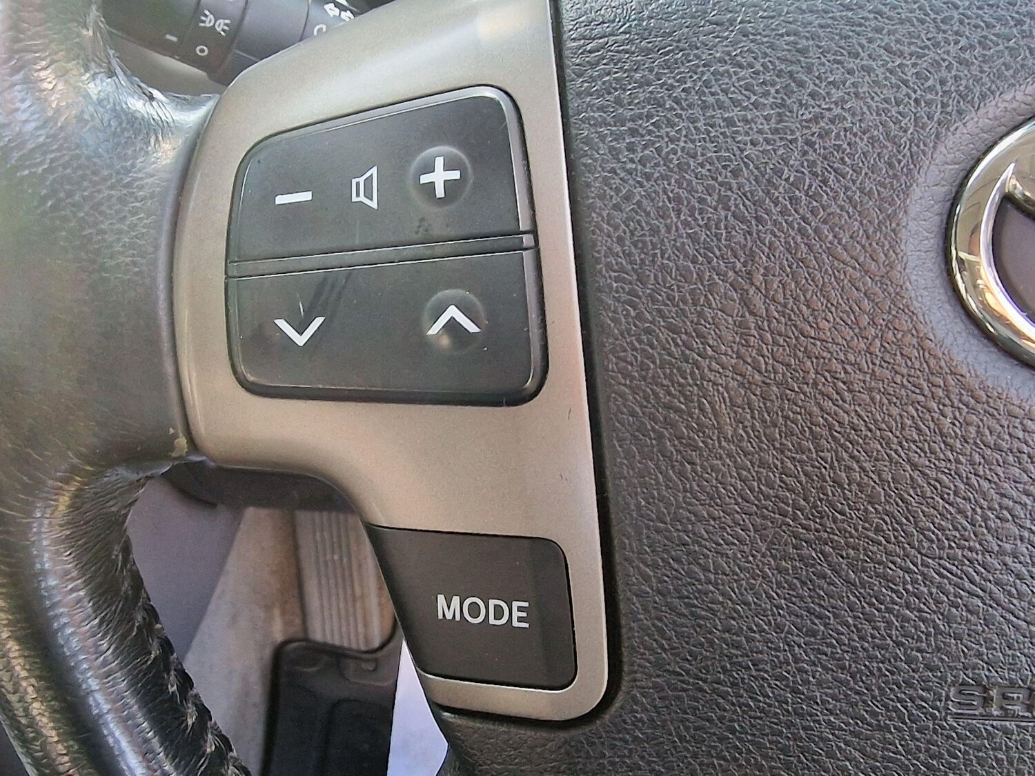 Used Toyota Land Cruiser 2011 for sale - 77671384: Photo 61