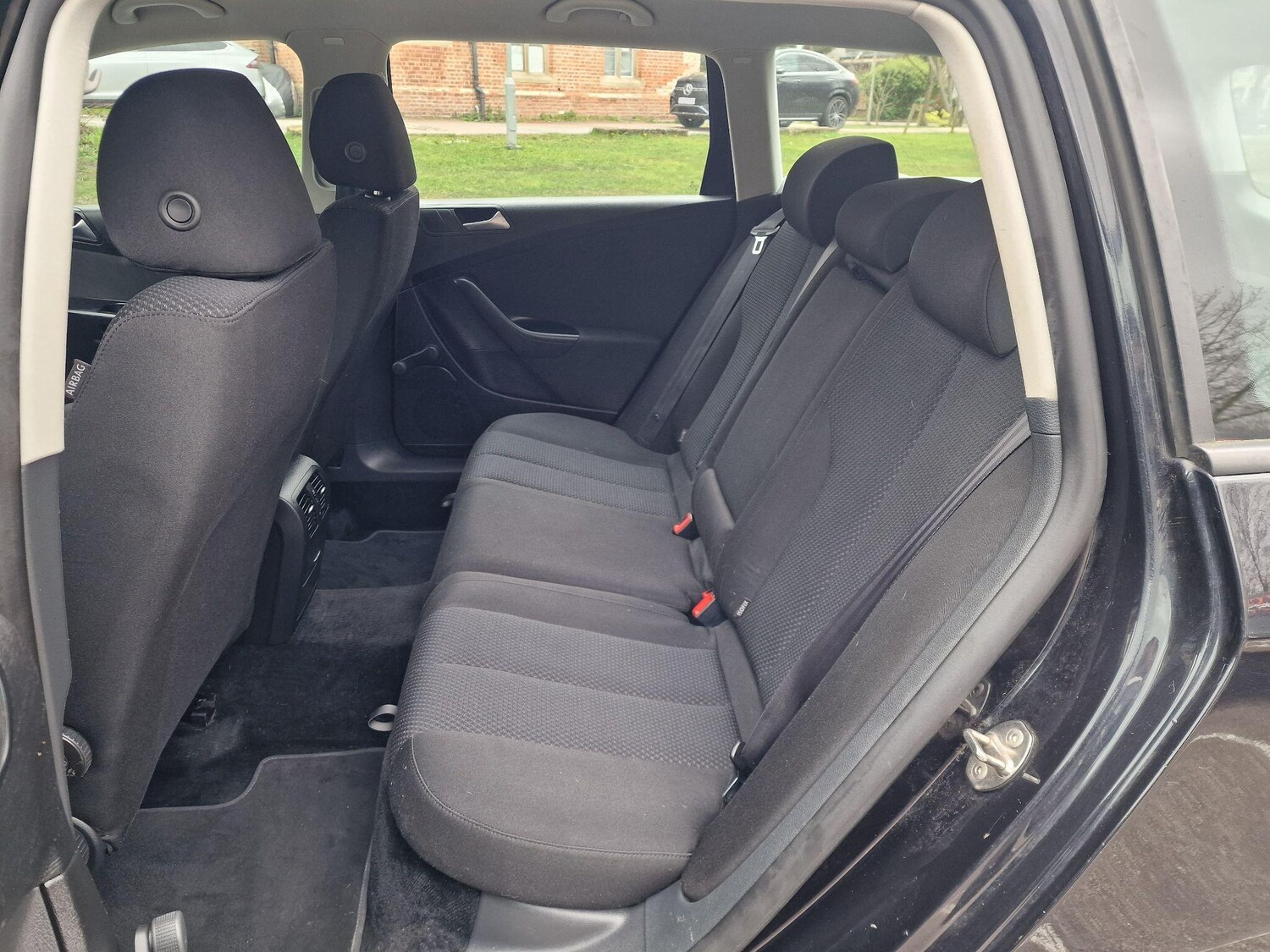 Used Volkswagen Passat for sale - 77696002: Photo 24