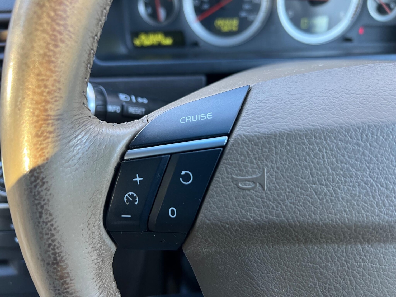 Used Volvo XC90 for sale - 77670712: Photo 40