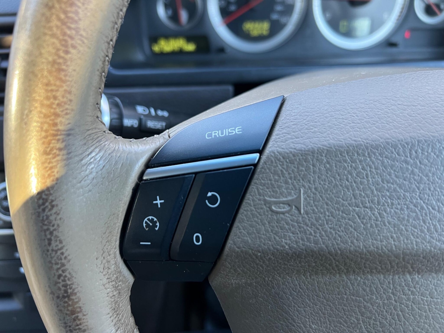 Used Volvo XC90 for sale - 77670712: Photo 41