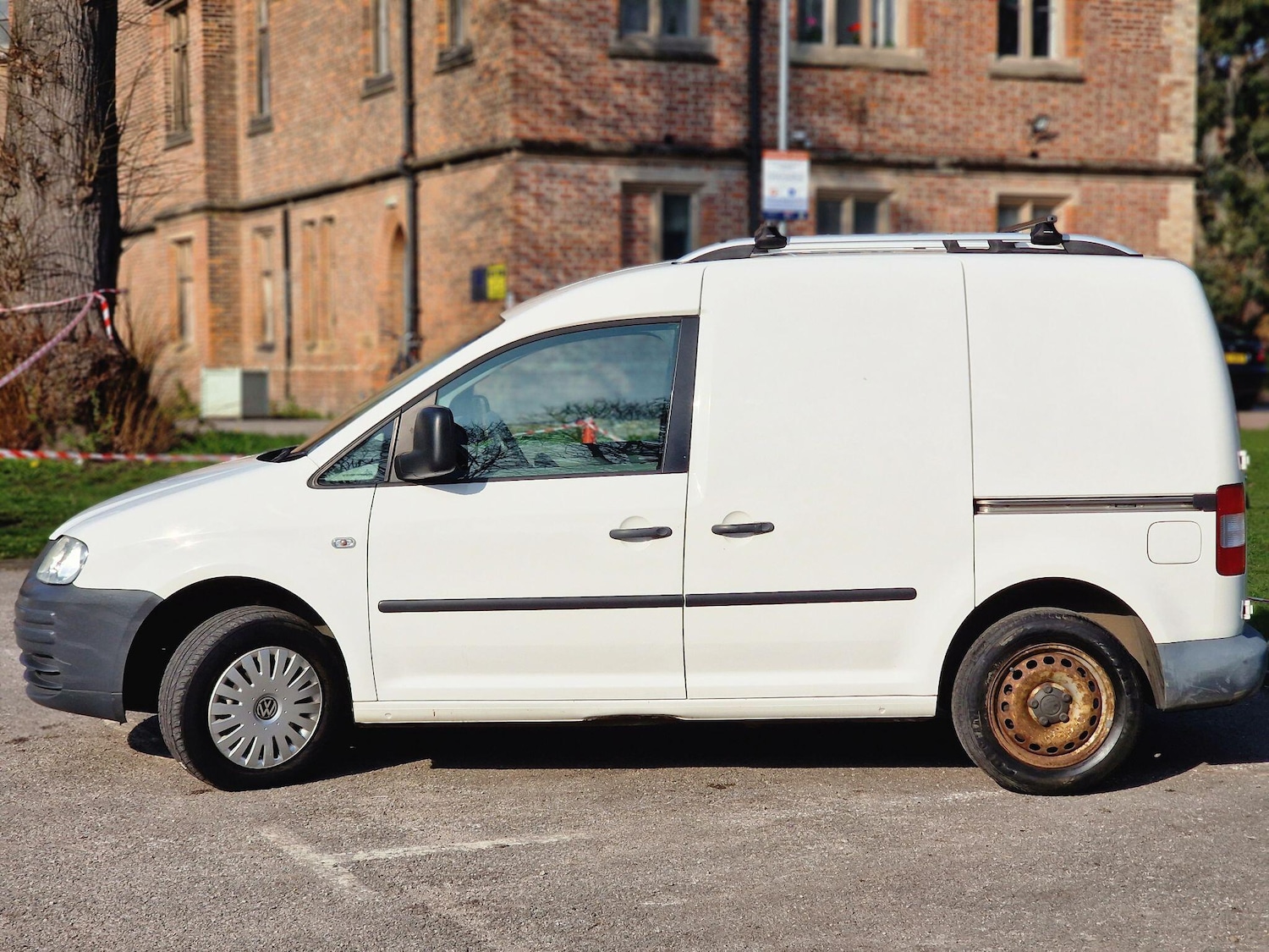 Used Volkswagen Caddy 2009 for sale - 77993688: Photo 4