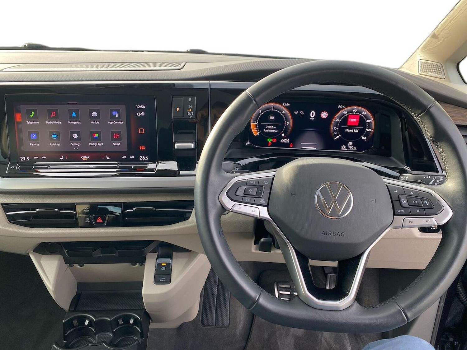 Used Volkswagen Multivan 2025 for sale - 76655920: Photo 11