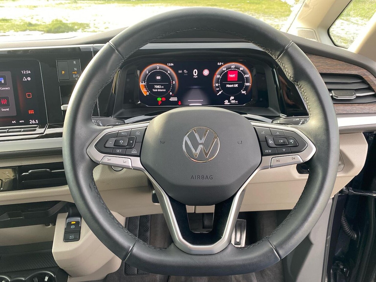 Used Volkswagen Multivan 2025 for sale - 76655920: Photo 12