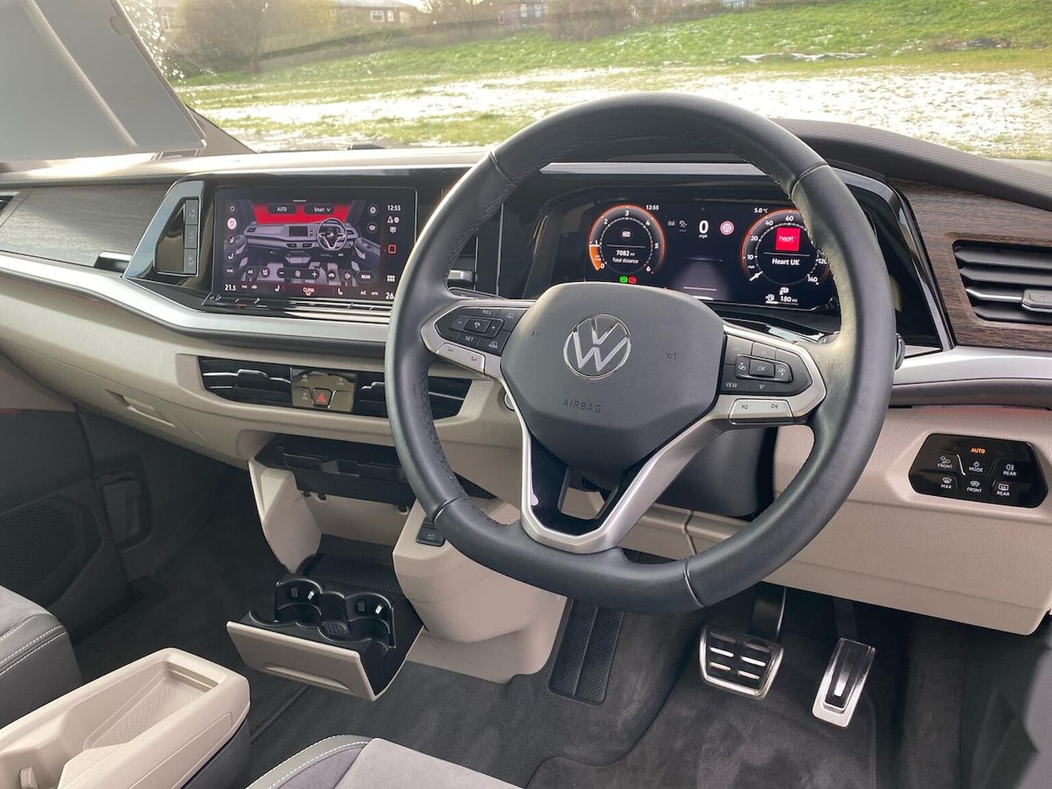 Used Volkswagen Multivan 2025 for sale - 76655920: Photo 18